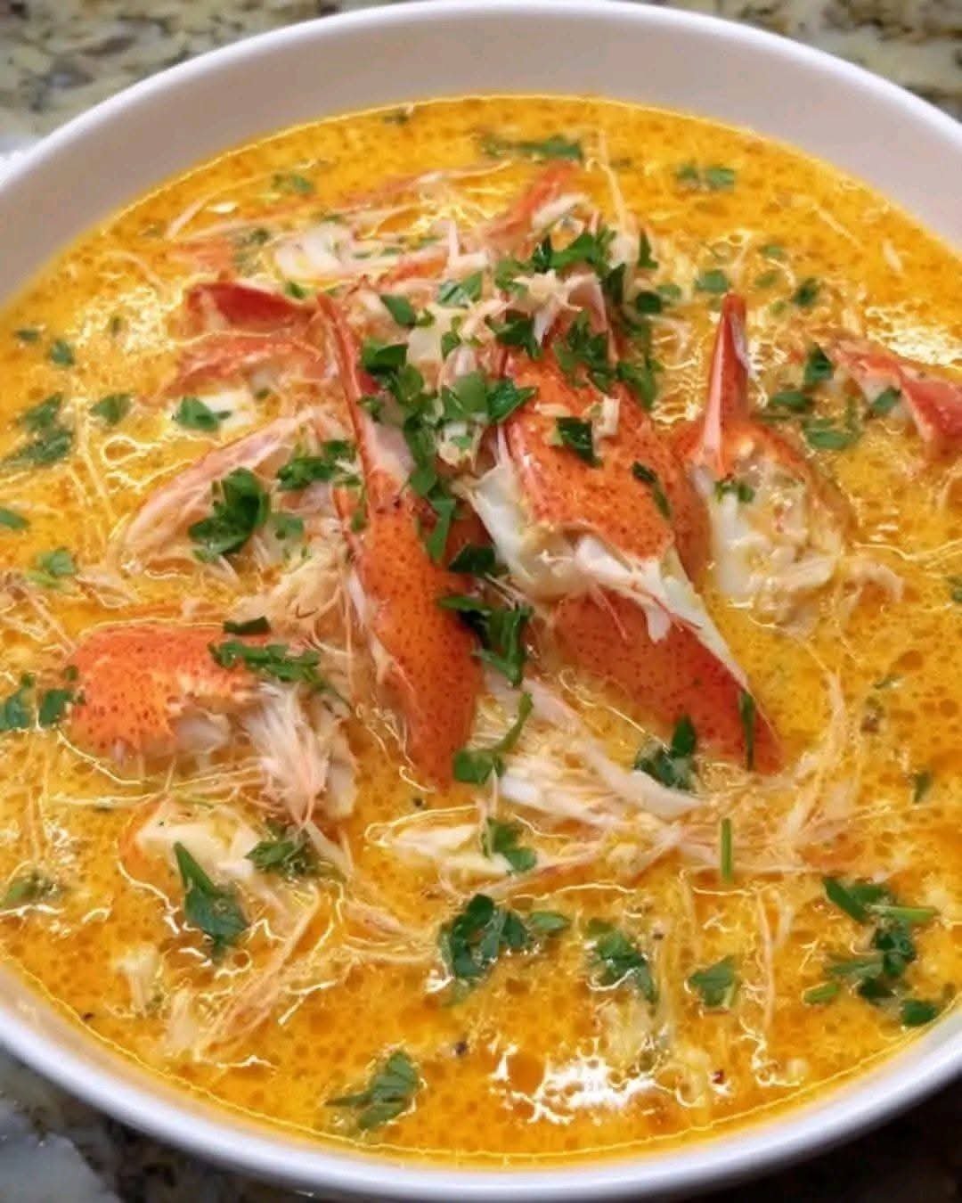 : Creamy Velvety Crab Seafood Bisque with Lump Crab Meat and Fresh Parsley