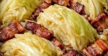 Crockpot cabbage and bacon with tender cabbage wedges and crispy bacon